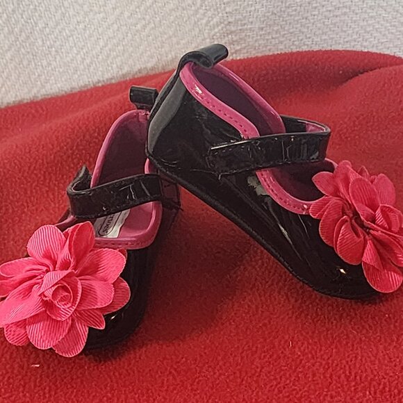 Tendertoes Black Patent Leather Fascia Flower Detail Infant Velcro Dress Shoe 2 - Picture 1 of 16